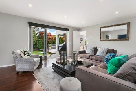 Photo of property in 19 Chepstow Avenue, Fendalton, Christchurch, 8052