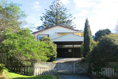 Photo of property in 105 Norfolk Crescent, Otaki Beach, Otaki, 5512