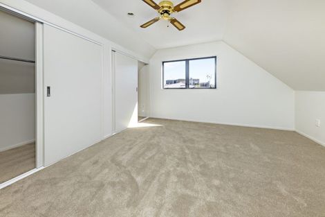 Photo of property in 2 Braeburn Place, Takanini, 2112