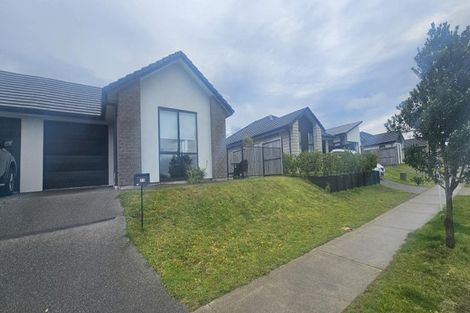 Photo of property in 10 Wawai Drive, Papamoa Beach, Papamoa, 3118