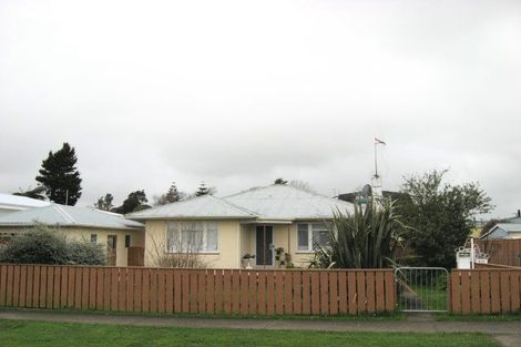 Photo of property in 633 Queen Street East, Levin, 5510