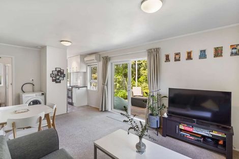 Photo of property in 1/20 Kauri Road, Birkenhead, Auckland, 0626