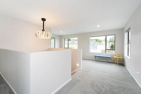 Photo of property in 6a St Catherine Crescent, West Harbour, Auckland, 0618