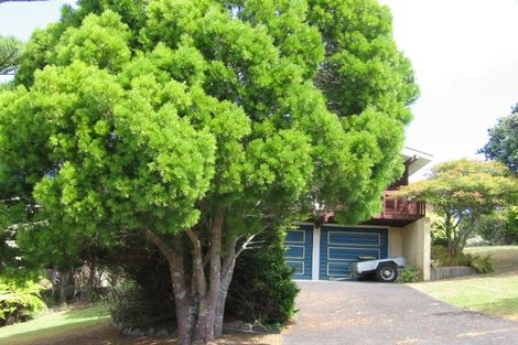 Photo of property in 1 Brigantine Drive, Beach Haven, Auckland, 0626