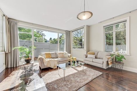 Photo of property in 11 Shelbourne Street, Nelson, 7010