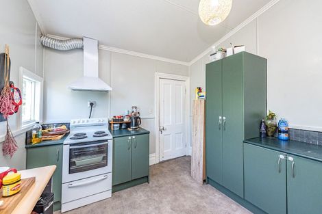 Photo of property in 11 Kelvin Street, Aramoho, Wanganui, 4500