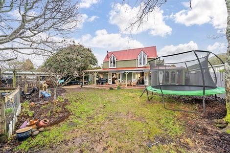 Photo of property in 64 Larchmont Grove, Totara Park, Upper Hutt, 5018