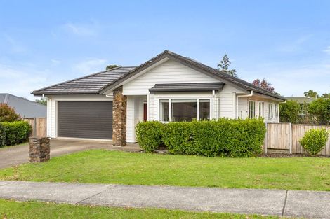 Photo of property in 5 Malbec Place, Huapai, Kumeu, 0810
