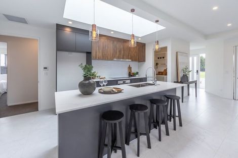 Photo of property in 23 Irvines Track, Halswell, Christchurch, 8025