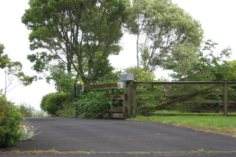 Photo of property in 295 Ponga Road, Opaheke, Papakura, 2584
