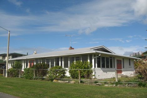 Photo of property in 46 Wellwood Terrace, Te Awanga, 4102