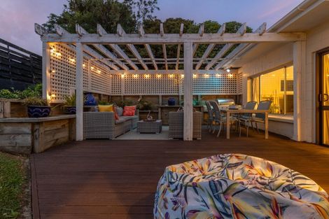 Photo of property in 19 Forth Place, Papakowhai, Porirua, 5024