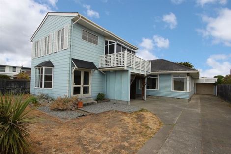 Photo of property in 338 Marine Parade, New Brighton, Christchurch, 8061