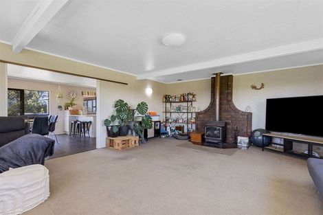 Photo of property in 1568a Old Coach Road, Pukehina, 3186