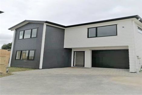 Photo of property in 17c Massine Place, Randwick Park, Auckland, 2105