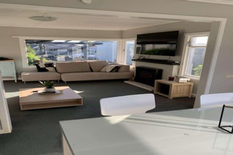 Photo of property in 153 Mangorei Road, Merrilands, New Plymouth, 4312