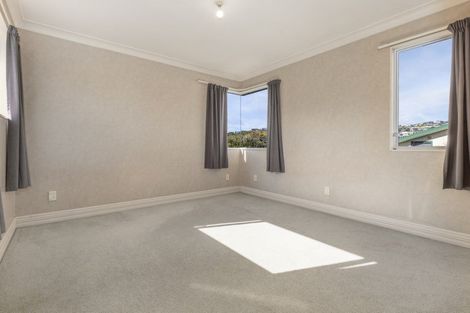 Photo of property in 40 Samwell Drive, Whitby, Porirua, 5024