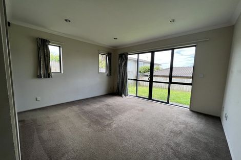 Photo of property in 250 Royal Road, Massey, Auckland, 0614