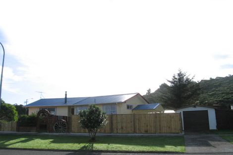 Photo of property in 1 Kelso Grove, Kelson, Lower Hutt, 5010