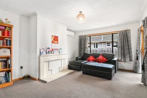 Photo of property in 18 Lochee Road, Upper Riccarton, Christchurch, 8041