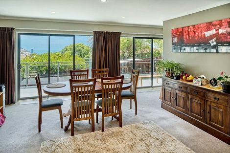 Photo of property in 21 View Road, Titahi Bay, Porirua, 5022