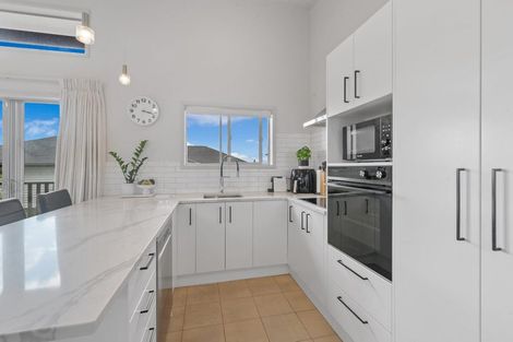 Photo of property in 1/9 Watea Road, Torbay, Auckland, 0630