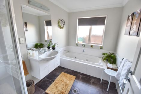 Photo of property in 4 Greenfield Place, Twizel, 7901