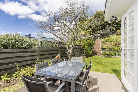 Photo of property in 20 Balliol Drive, Tawa, Wellington, 5028