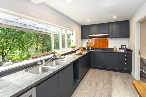 Photo of property in 65 Brandon Street, Featherston, 5710