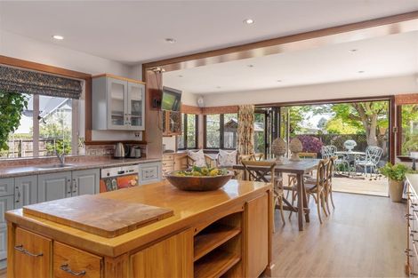 Photo of property in 283 Papanui Road, Merivale, Christchurch, 8052