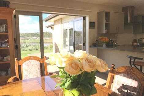 Photo of property in 39 Scoria Close, Pyes Pa, Tauranga, 3112