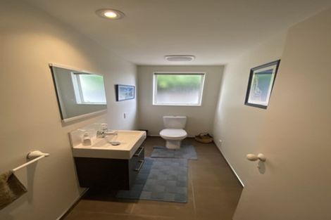Photo of property in 6 Audley Gate, Avonhead, Christchurch, 8042