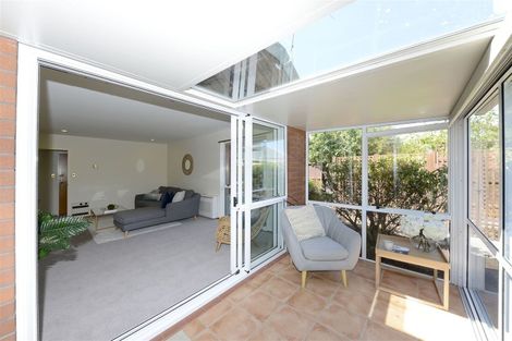 Photo of property in 1/64 Apsley Drive, Avonhead, Christchurch, 8042