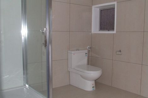 Photo of property in 2 Malters Place, Browns Bay, Auckland, 0630