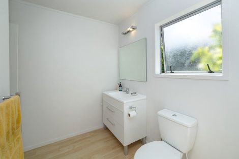 Photo of property in 43 Sackville Street, Martinborough, 5711