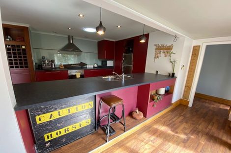 Photo of property in 2 Hillcrest Road, Ashhurst, Palmerston North, 4470