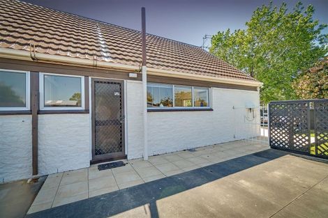 Photo of property in 70 Cutts Road, Russley, Christchurch, 8042