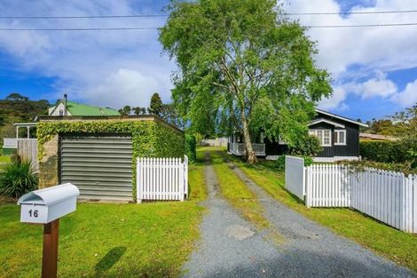 Photo of property in 16 Waitoki Road, Waitoki, Kaukapakapa, 0871