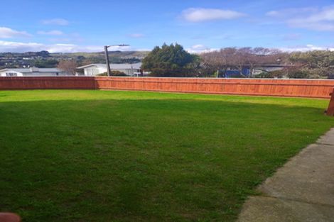 Photo of property in 42 Churton Drive, Churton Park, Wellington, 6037