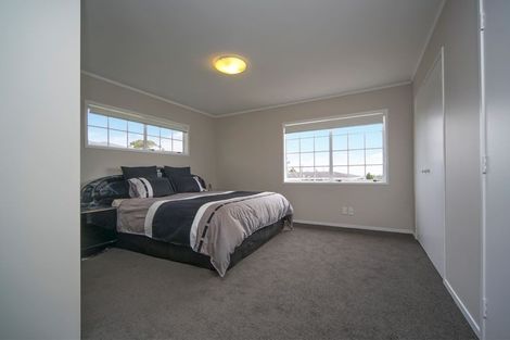 Photo of property in 2c Mason Street, New Lynn, Auckland, 0600