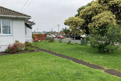 Photo of property in 21 Churchill Avenue, Manurewa, Auckland, 2102