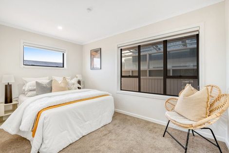 Photo of property in 25 Neal Avenue, Glenfield, Auckland, 0629