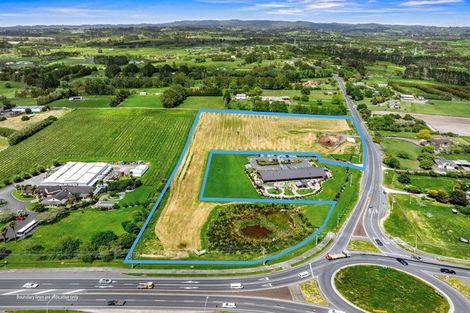 Photo of property in 449 Taupaki Road, Kumeu, 0892