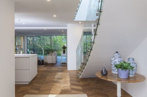 Photo of property in 16 Carlton Mill Road, Merivale, Christchurch, 8014