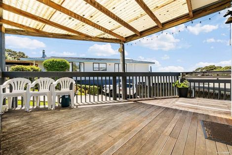 Photo of property in 15 Kotinga Avenue, Glen Eden, Auckland, 0602