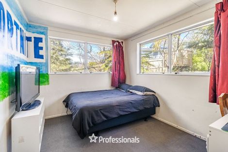Photo of property in 118 Holborn Drive, Stokes Valley, Lower Hutt, 5019