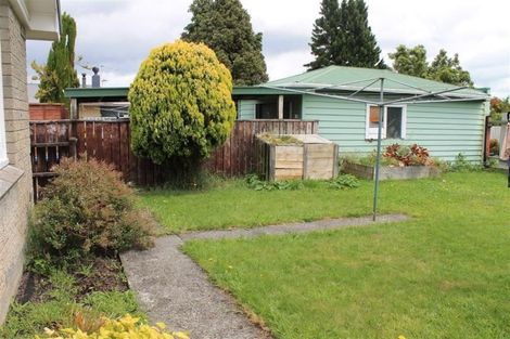 Photo of property in 63b Oregon Drive, Maoribank, Upper Hutt, 5018