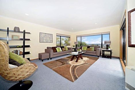 Photo of property in 8 Kauri Lane, Red Hill, Papakura, 2110