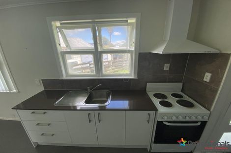 Photo of property in 9 Malmo Place, Manurewa, Auckland, 2102