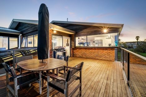 Photo of property in 5 Kowhai Road, Whenuapai, Auckland, 0618